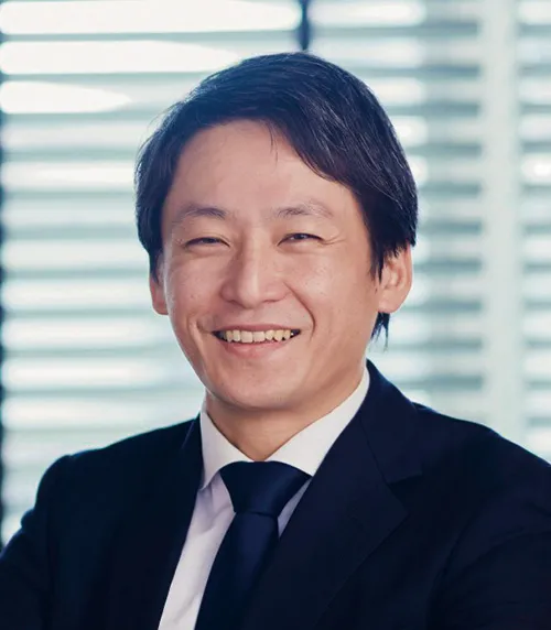 尾賀 健太朗氏